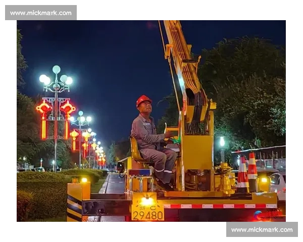 逆境中的守护者一位替补门将的坚守与荣耀时刻在风雨赛场背后的沉默奋斗